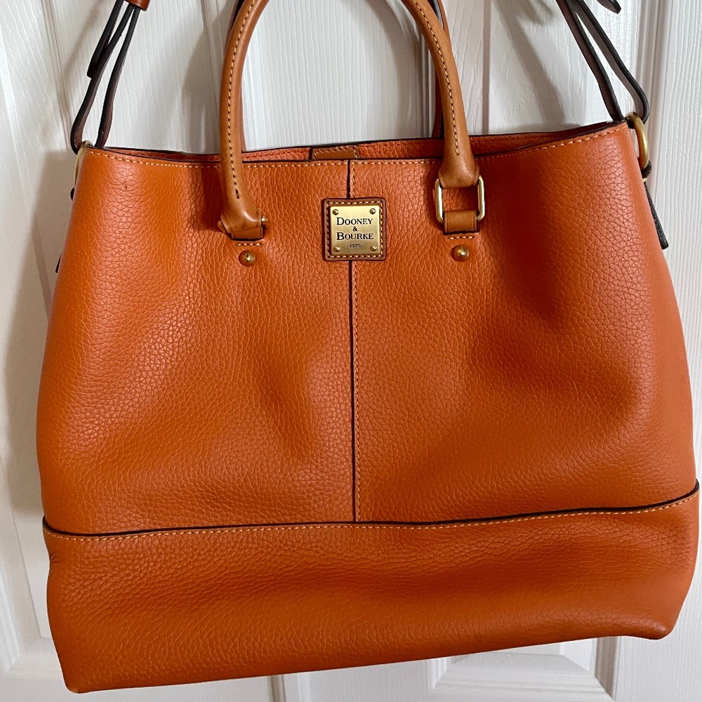 Dooney and Bourke Leather Tote bag